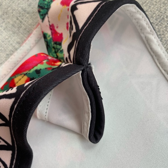 Jealous tomato bodycon dress - Picture 3 of 6